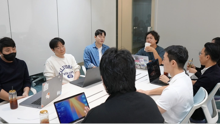 회의 중인 애틀란타 스쿼드
